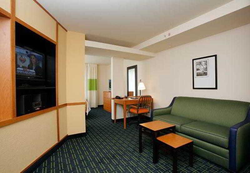 Fairfield By Marriott Inn & Suites Melbourne West/Palm Bay Room photo